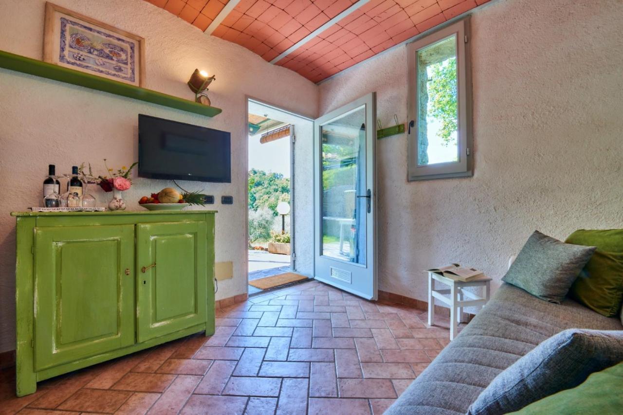 La Casetta Nel Bosco - Hot Tube And Sauna Lierna Extérieur photo